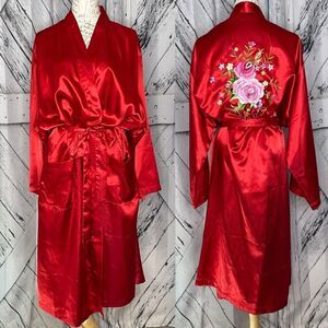 Bloomingdale's Red Satin Robe Embroidered Flowers OS
